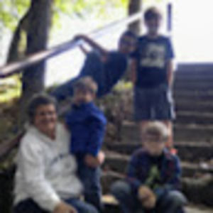 Meet your Posher, Regina